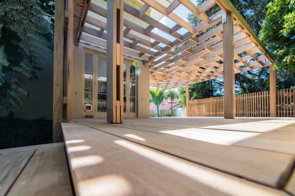 Showing the detail of the decking - Look, no nails or screws