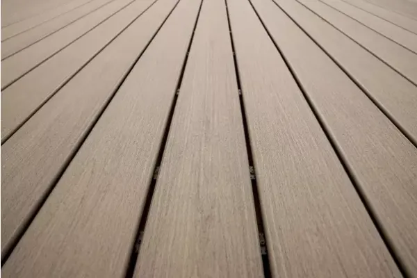 Trex Transcend Lineage Composite Decking showing equal lines