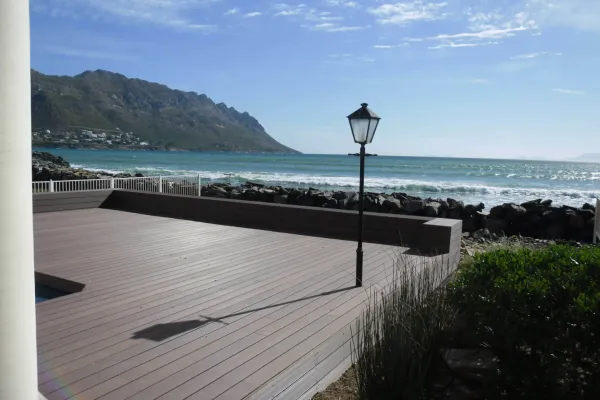Composte deck with lamp and sea view