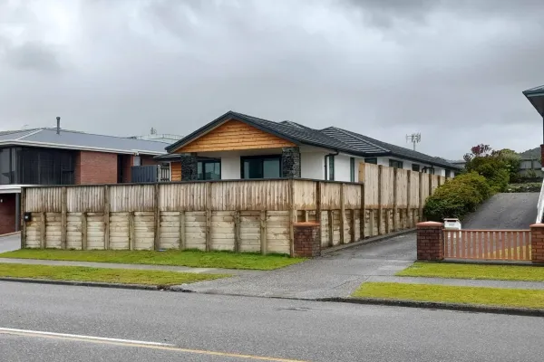Garden fence property