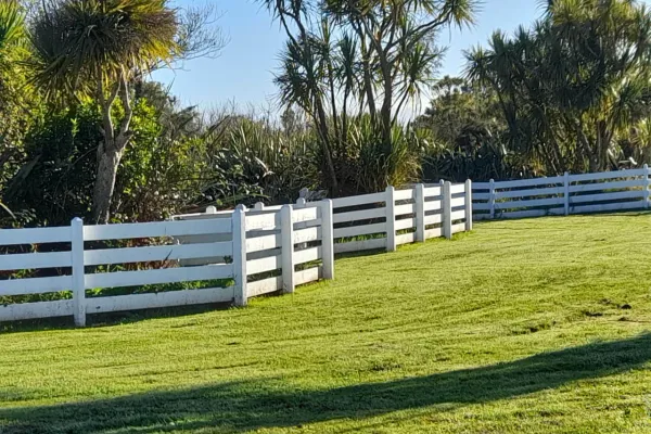Timber grate fence