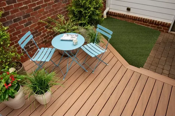Trex Transcend Lineage Composite Decking small deck top view