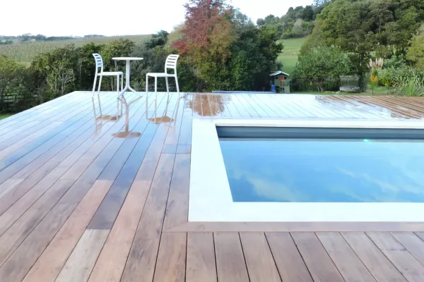 Deck build around an Auckland Pool