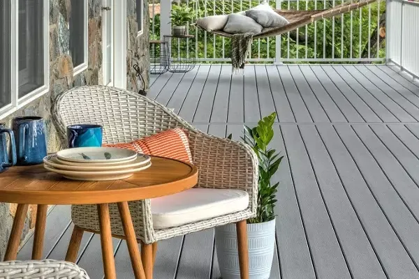 Trex Transcend Lineage Composite Deck with table and chair Rainier colour