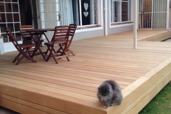 Deck around Pool