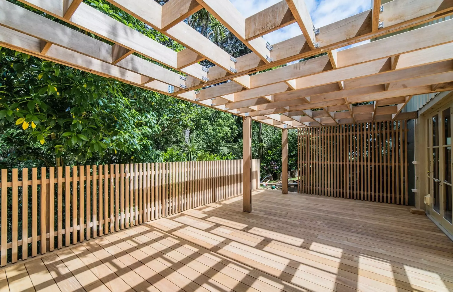 Picture of a section of the outside area.