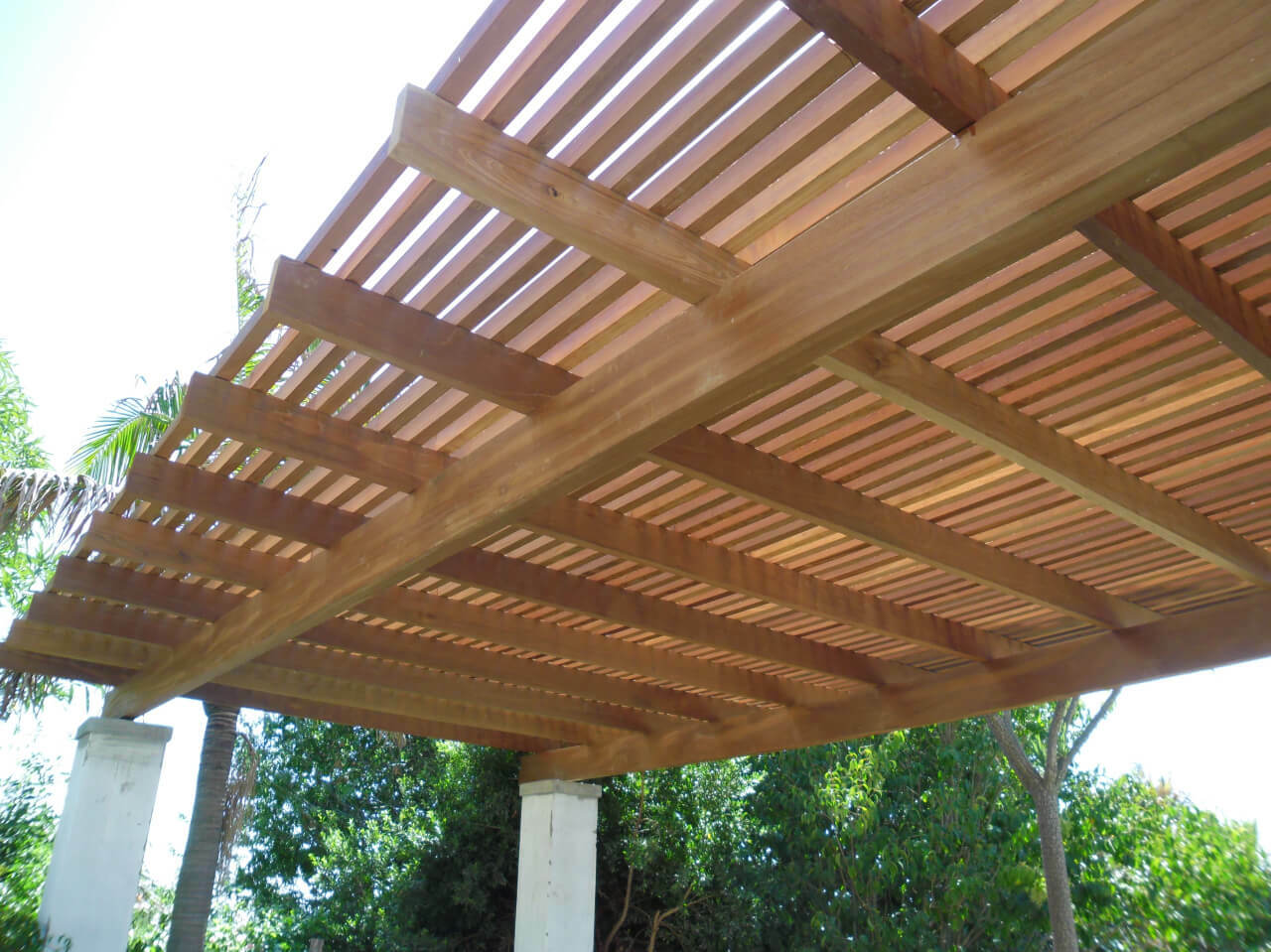 Pergola slatted wood