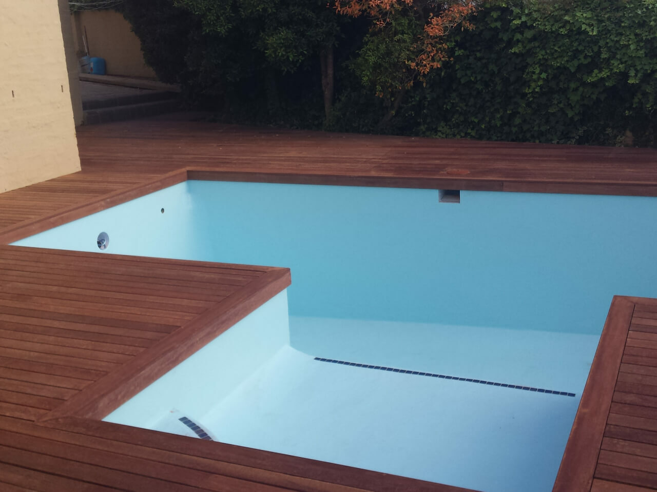 Deck around Pool